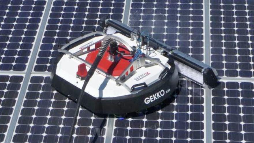robot toiture solaire
